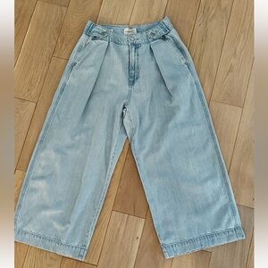 Cropped wide leg jeans size 2-4